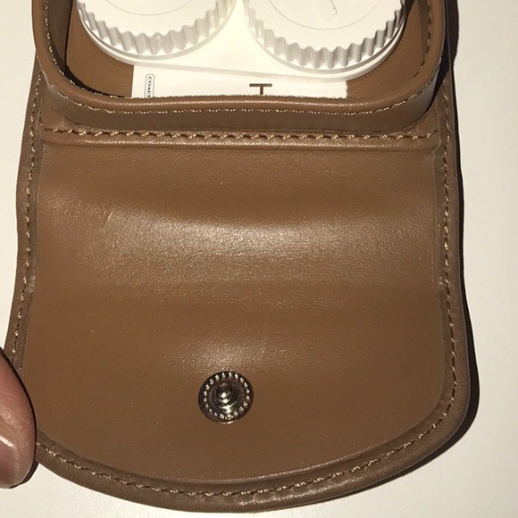 COACH lens case - Picture 3 of 4